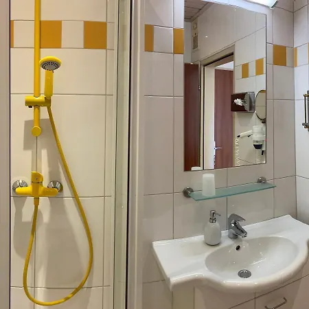 מלון Luehrmann 3*