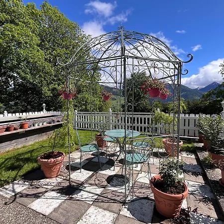 מלון Luehrmann 3*