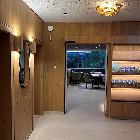 兰德霍斯鲁尔曼酒店 3* 拉姆绍达赫斯坦